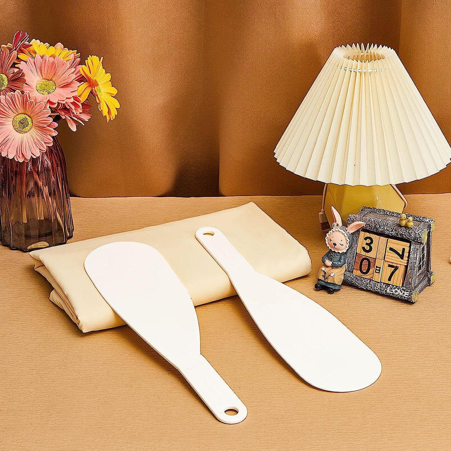 Bed Sheet Folding And Organizing Tool