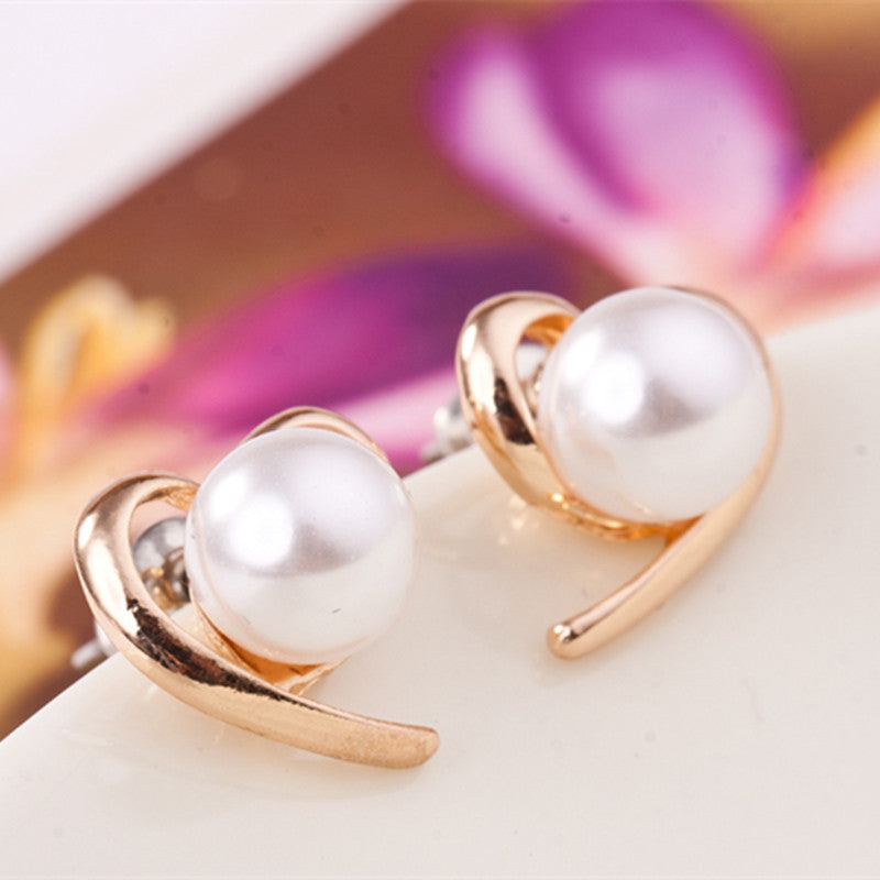 European And American Style Love Pearl Earrings