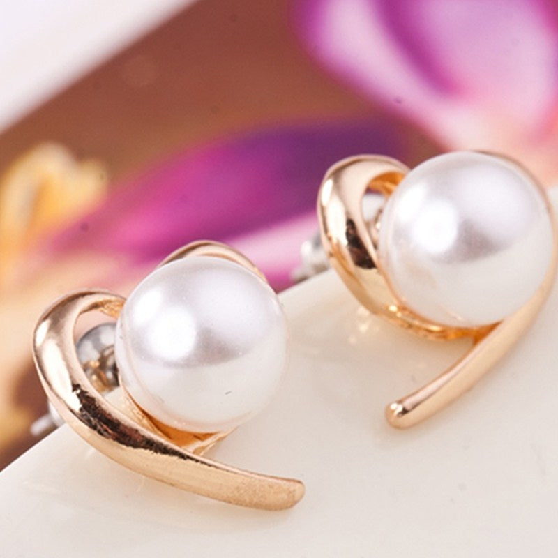 European And American Style Love Pearl Earrings