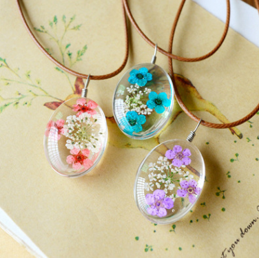 Dried Eternal Flower Specimens Necklaces