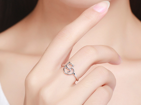 Lady Cat Ring