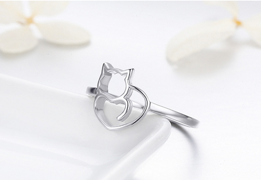 Lady Cat Ring