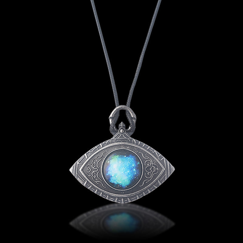 Blue Starry Eyes Vintage Pendant Necklace