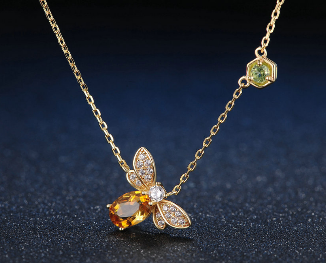 Natural citrine peridot micro-inlaid bee necklace