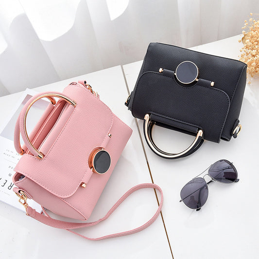 Ladies Bags 2022 New Korean Fashion One-shoulder Diagonal Portable Small Square Female Bag One Piece Wholesale Hanbags